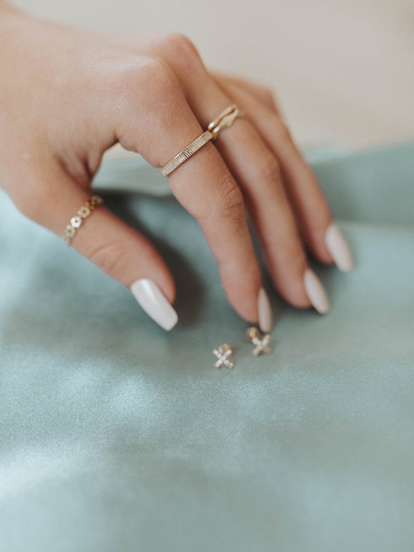 Olivia | Diamond Criss Cross Stud Earring