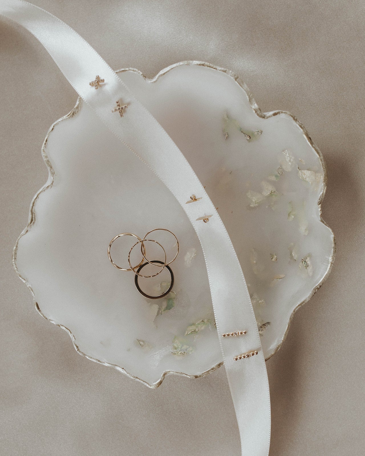 Sadie | Diamond Round Bar Earrings