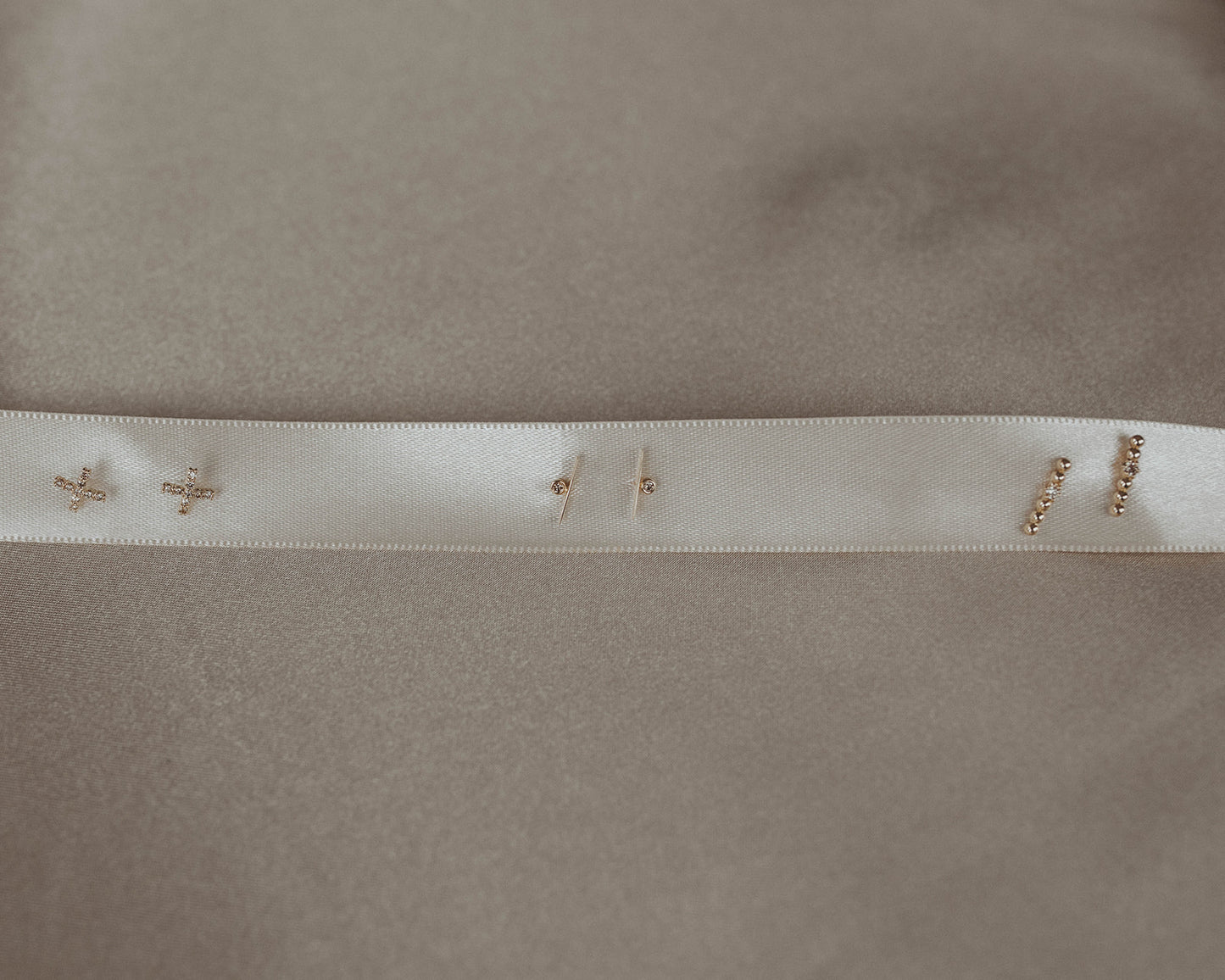 Sadie | Diamond Round Bar Earrings