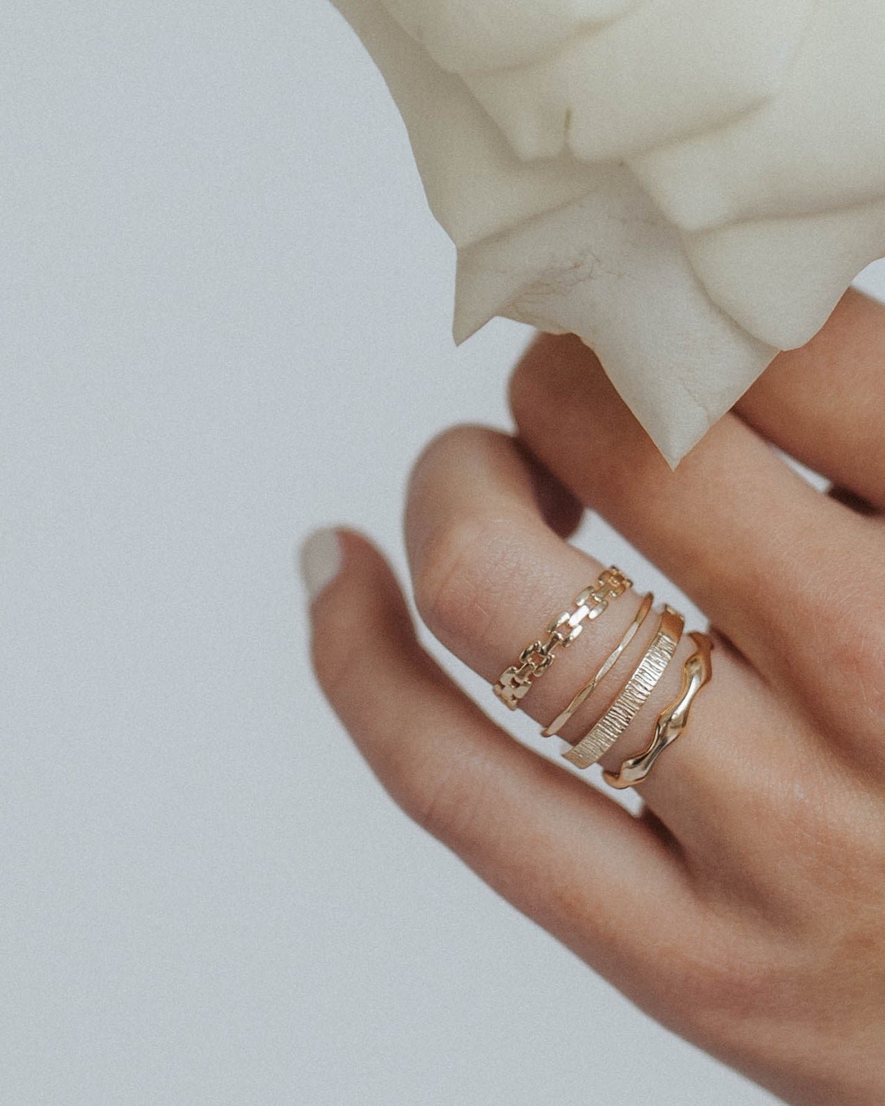 Daniella | Square Chain Ring