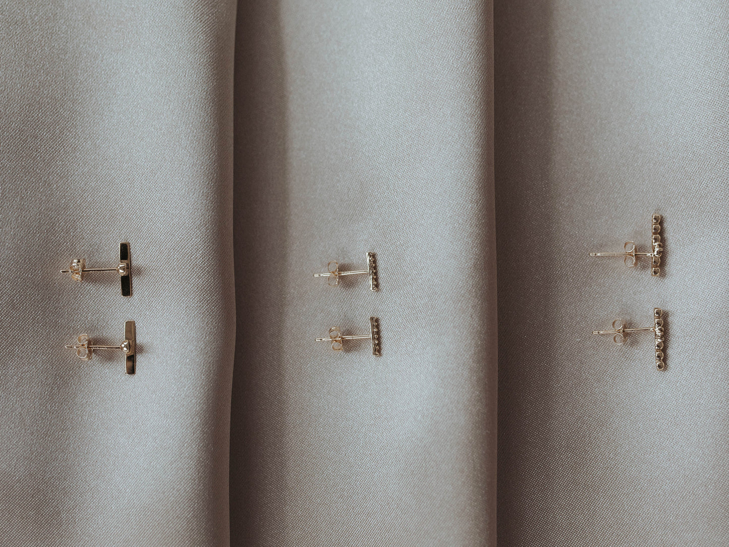 Sadie | Diamond Round Bar Earrings
