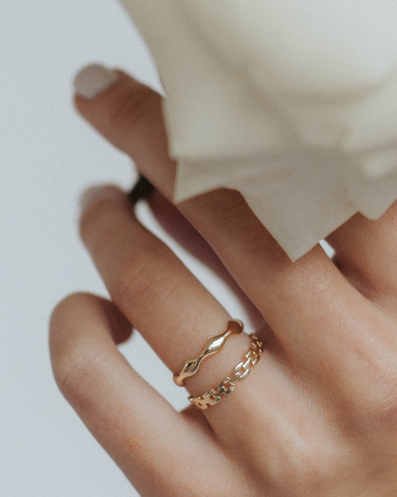 Daniella | Square Chain Ring