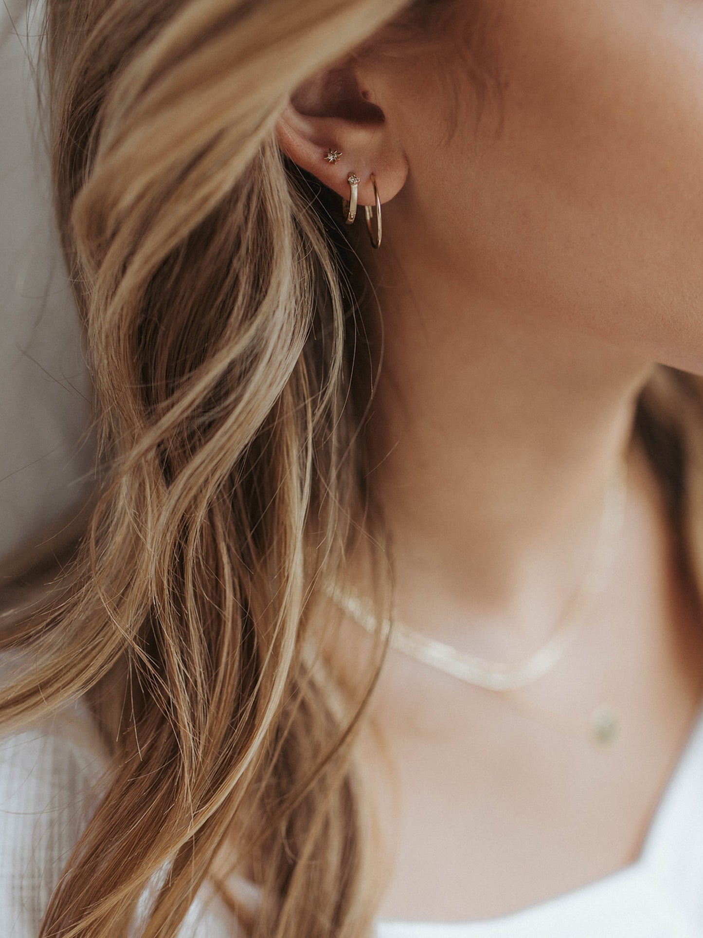 Jessica | Medium Hoop Earrings
